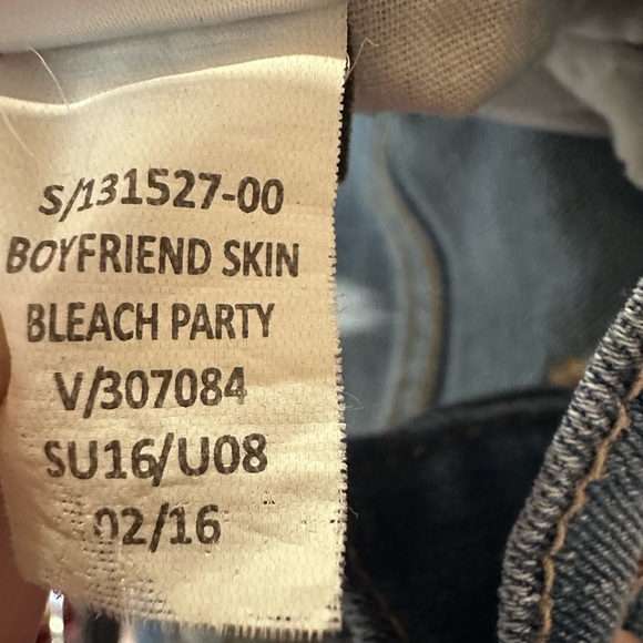 Gently loved Old Navy Boyfriend Straight Size 10 regular - Picture 3 of 3